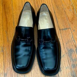 Salvatore Ferragamo men Dress Shoes Like New